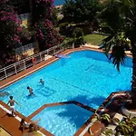 Iliostasi *