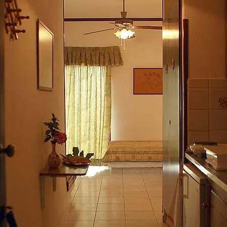 Iliostasi Apartment Limenas Chersonisou
