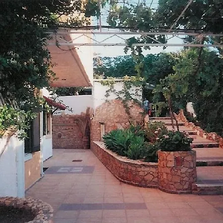 Iliostasi Apartamento *