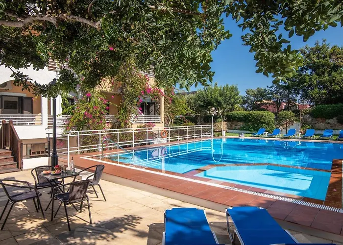 伊利奥斯塔西海滩公寓