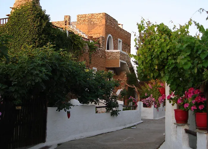 伊利奥斯塔西海滩公寓 *